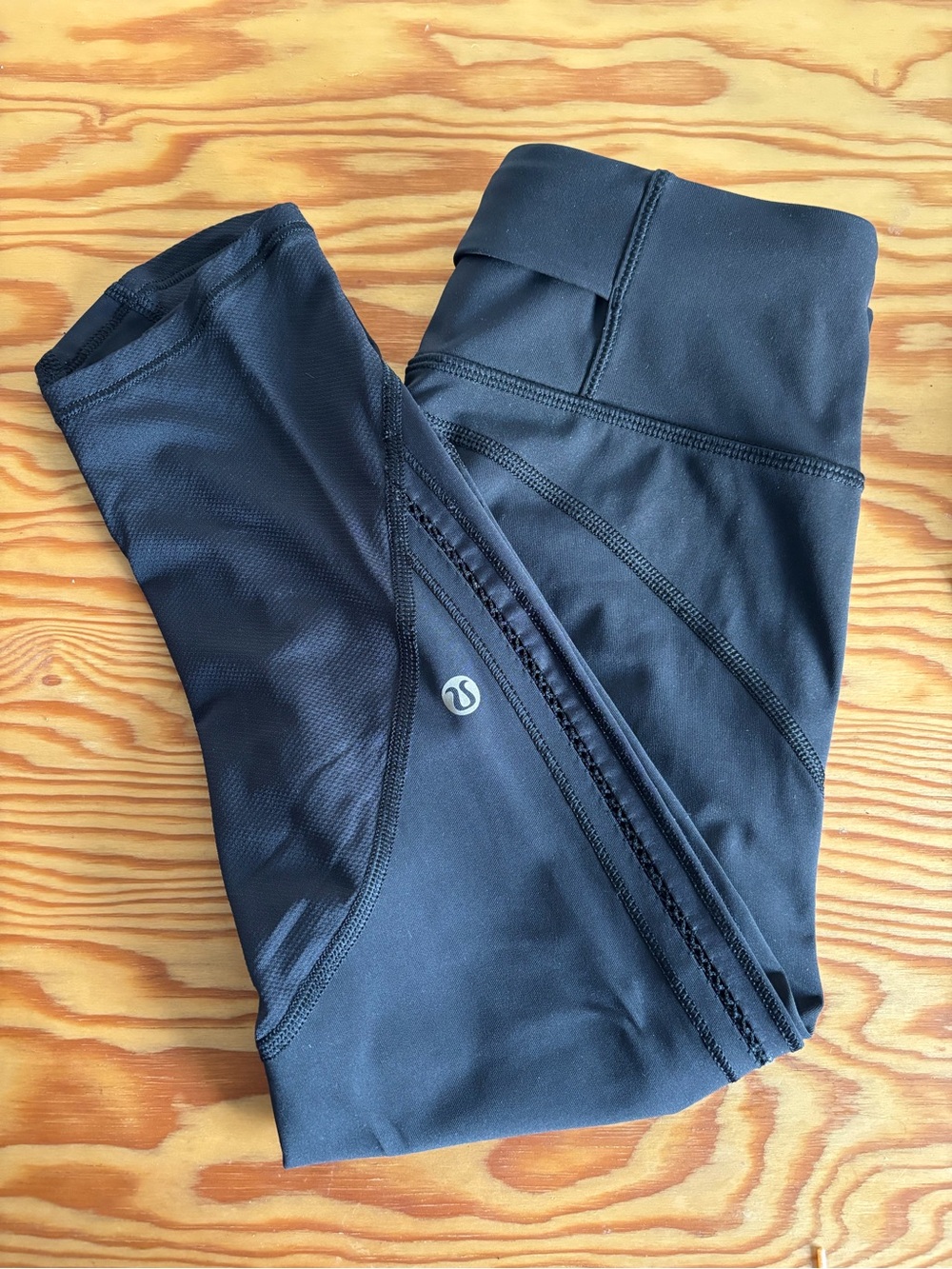 lululemon athletica Black Cropped Leggings